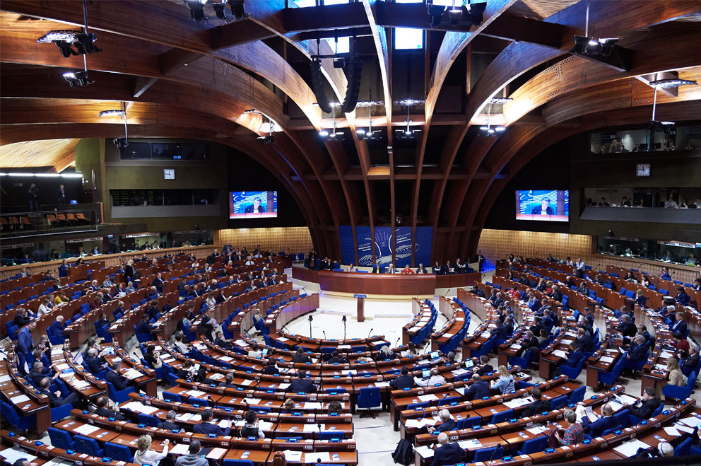 Totale auf das Plenum des Europarats in Straßburg. 